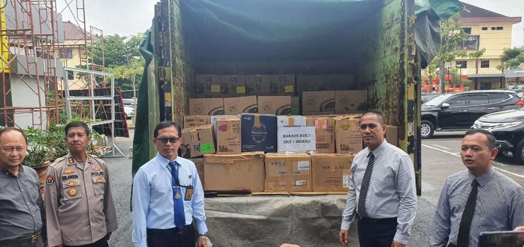 unit 1 Subdit 1 Tipid Indagsi Ditreskrimsus Polda Sumsel amankan minuman beralkohol tanpa izin