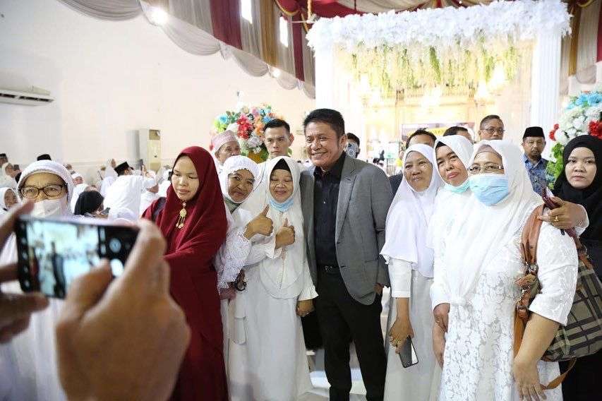 Gubernur Sumsel H Herman Deru membuka secara resmi manasik umroh akbar