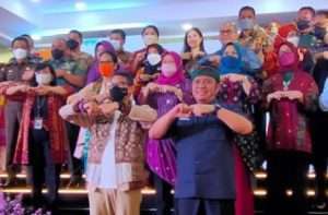 Menteri Kemenparekraf Sandiaga Uno, bersama Gubernur Sumsel Herman Deru Resmikan Beli Kreatif Sumsel di aula Griya Agung Palembang, Rabu (14/9/2022).