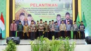 Gubernur Sumsel H Herman Deru melantik Panitia Penyelenggara Ibadah Haji (PPIH) Embarkasi dan Debarkasi Palembang tahun 2023 di Gedung Serba Guna Asrama Haji Palembang, Kamis (11/5).