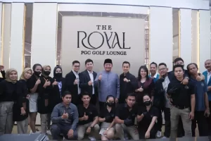 Gubernur Sumsel Herman Deru bersama pengurus Palembang Golf Club (PGC)&nbsp; Masa Bakti 2023-2028 di The Royal PGC Golf Lounge. (Dok. Humas Pemprov Sumsel)